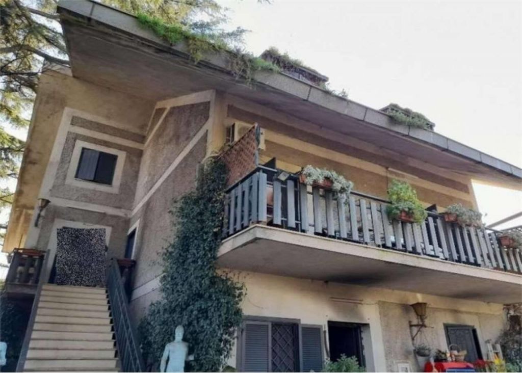 via-della-fontana-corvia-finocchio